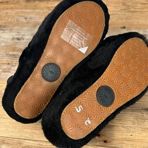 Women’s Black Fluff Yeah Slide NWOT size 7